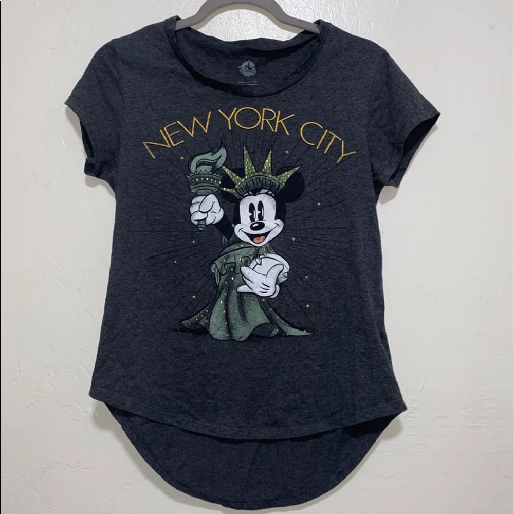 Disney top